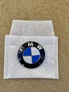 Original Neu OEM BMW MOTORHAUBE ABZEICHEN Front Emblem Logo für 3 5 6 8er & X3 X4 Z4 - Bild 1 von 2