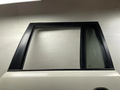 LAND ROVER RANGE ROVER 2003 2009 REAR LEFT DOOR SHELL ALASKA WHITE FACTORY - Image 1 of 4