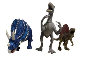 Triceratops and Five Other Dinosaur Figures Toys - 6 Dinosaur Toys in Total - Picture 1 of 19