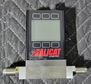 Alicat Scientific Dual Pressure Controller PCD Series P-1PSID-D-.25VCRM-X/5P - Picture 1 of 2