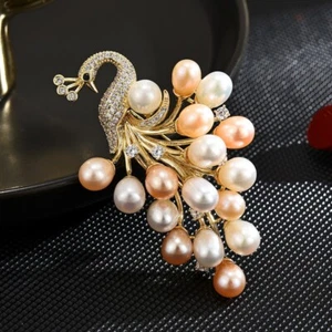 Elegant Peacock Brooch with Freshwater Pearls - Sparkling Crystal Accents - Picture 1 of 5