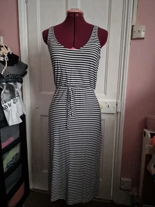 Next beachwear Long dress Size 8 Black and whiteStrechy Worn once - Picture 1 of 7