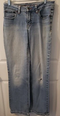Christopher Blue Women's 5 Pocket Jeans Size 4 Light Wash Knee Hole Straight Leg - Image 1 of 4