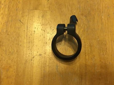 Abrazadera de tija de sillín de bicicleta de aleación OEM 35,0 mm con guía de suspensión de tope de freno Foto 1 de 3