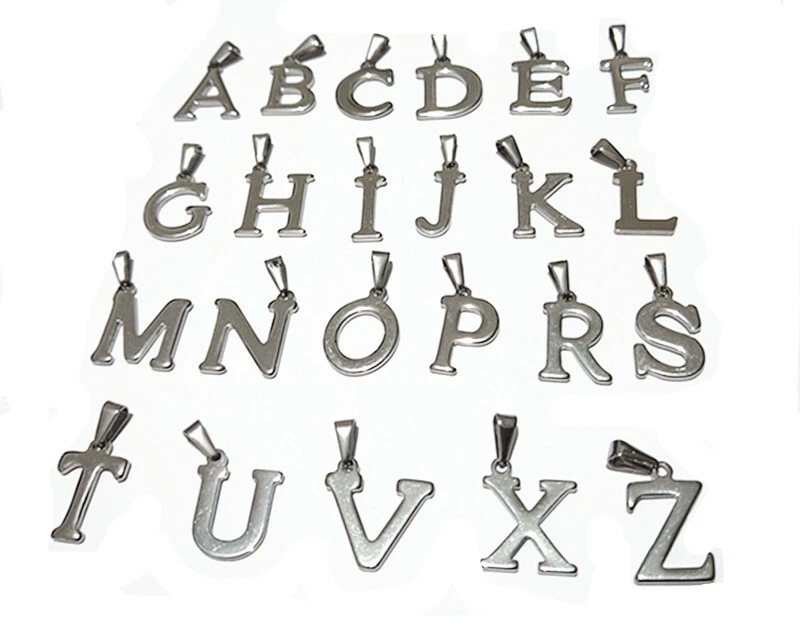 1pz ciondolo lettera alfabeto in acciaio inox  colore argento scuro 20mm x1,8mm - Immagine 1 di 1
