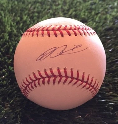 ROY OSWALT FIRMADO OMLB PHILLES JSA/COA W158420 Foto 1 de 4