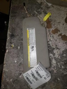 2011-2015 CHEVROLET VOLT Right Sun Visor - Picture 1 of 4