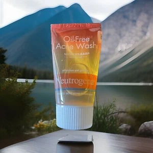 Neutrogena Oil-Free Acne Wash Salicylic Acid Travel Size 0.5 oz - Picture 1 of 2