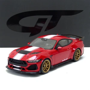 Ford Mustang Shelby Supersnake 2025 rayas rojas/blancas 1:18 GT531 GT-Spirit - Imagen 1 de 6