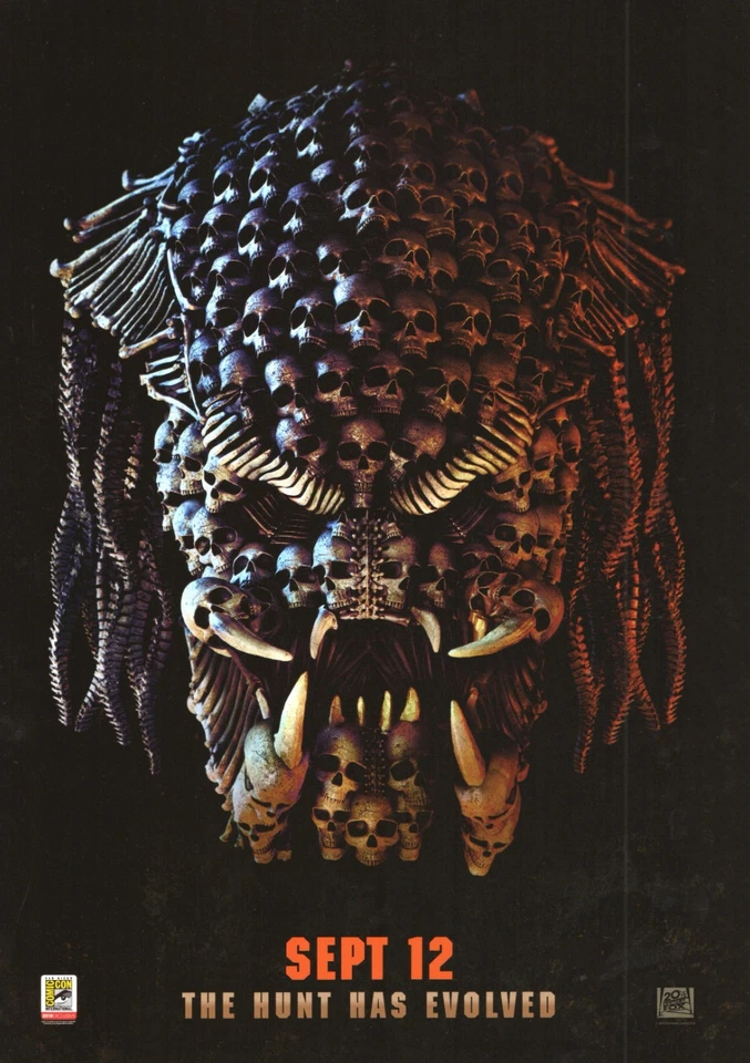 THE PREDATOR COMIC CON PRE VIEW POST CARD GLOSSY 21x30 Size - Image 1 of 1