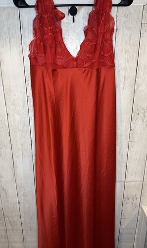 UNDERCOVER Abito rosso Victoria's Secret legato con fiocco ricamo tuffo raso grande nuovo con etichette