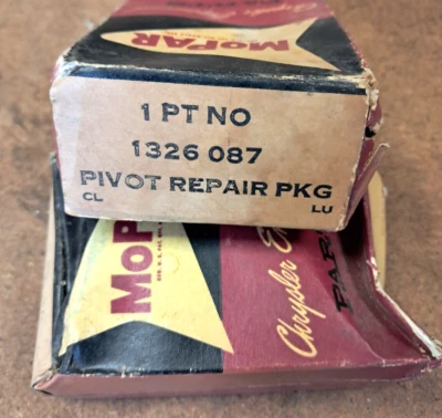 1939-56 Plymouth Dodge DeSoto Chrysler Lower Outer Pivot Kit 1326087 NOS - Image 1 of 2