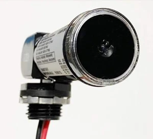 Morris 39104 LED PhotoCell, Estilo Lápiz, Montaje Giratorio, 120-277V, 1000W Tungsteno - Imagen 1 de 3