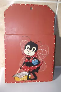 NOVELTY 26.3CM + 16CM LADYBIRD FEAR OF FLY DARK CORAL PAINTED WALL POCKET/POUCH - Picture 1 of 13