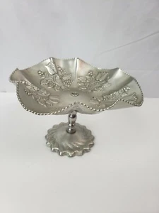 Aluminum Candy Dish Pedestal Tray Plate Tulip Floral Soap Jewelry Nuts Mints - Picture 1 of 6