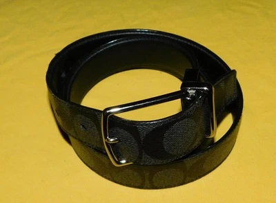 CINTURÓN REVERSIBLE COACH NEGRO CUERO GENUINO FIRMA MOTIVO C TALLA 36/90cm.. Foto 1 de 4