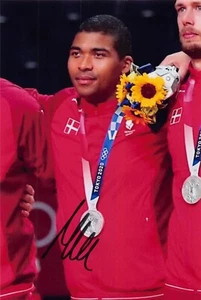 Mads Mensah Larsen - DEN - Olympia 2020 - Handball - Silber - Foto sig. (1) - Picture 1 of 1