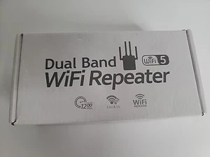 Dual Band WiFi Repeater~1200 Mbps~2,4 & 5G - Picture 1 of 7