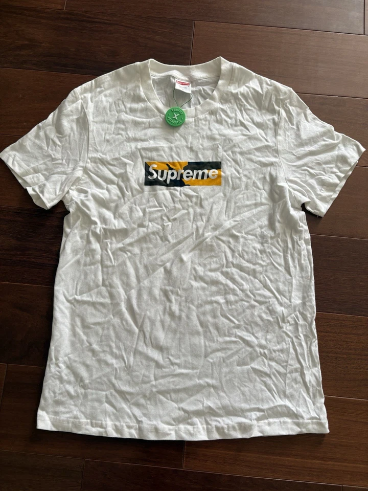 Supreme T-Shirt Men's Small - Image 1 of 4