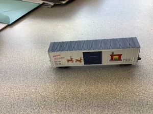 N-Scale BBC 1992 HAPOY HOLIDAYS VINTAGE CHRISTMAS BOX CAR - Picture 1 of 2