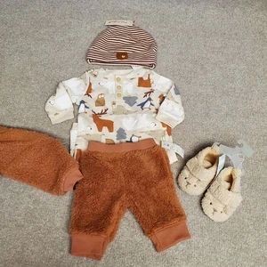 Cat & Jack Sweatshirt mit Hose Outfit Old Navy Woodland Einteiler Hausschuhe Mütze NEU - Bild 1 von 8