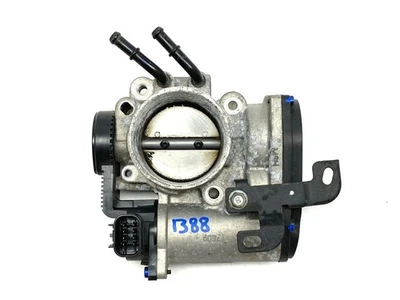 Cuerpo del acelerador 2,7 L 35100-3E100 para Kia Rondo 68617 2007-2012 Foto 1 de 4