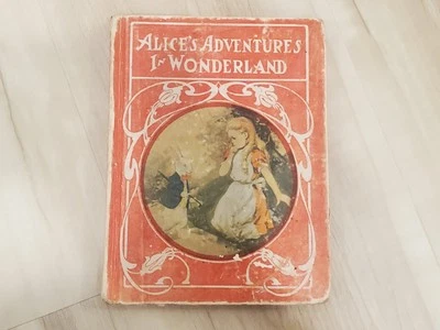 Alice's Adventures In Wonderland - 1908 John R Neill, Reilly & Britton Red Book Foto 1 de 4