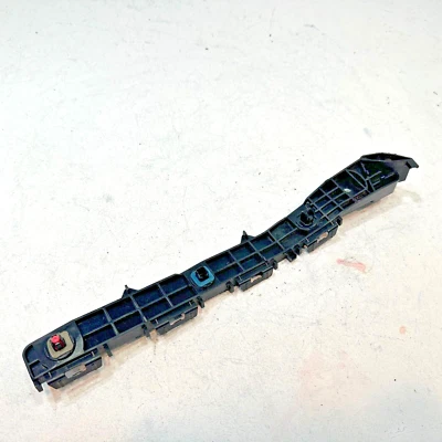 Soporte de soporte lateral derecho parachoques trasero Lexus NX300 2018-2021 OEM Foto 1 de 4