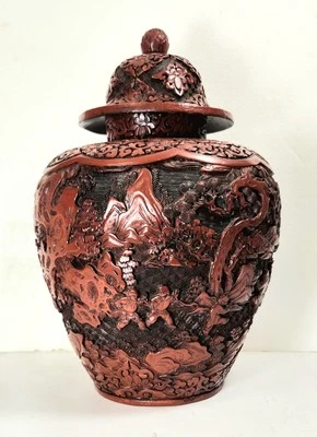 Antigua laca china de cinabrio fino en V, dinastía Ching siglos XVIII-XIX 27 cm Foto 1 de 4