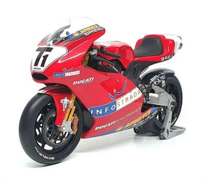 Minichamps 1/6 Scale 062 020099 - Ducati Desmosedici MotoGP 2002 - Image 1 of 4