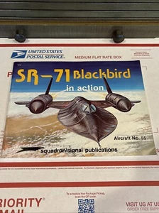Vtg 1982 SR-71 BLACKBIRD in Action Squadron/Signal Aircraft #55 - Imagen 1 de 9