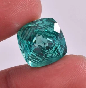 15 x 15 mm Natural Bi-Color 24.25 Ct Flawless Parti Sapphire Gemstone Certified - Picture 1 of 6
