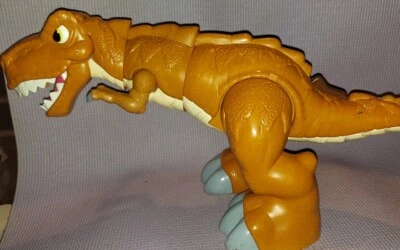 "Dinosaurio móvil rugiente motorizado Fischer Price Imaginext Mega T-rex 17""" Foto 1 de 4
