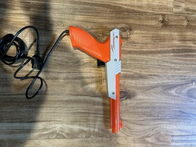 Nintendo NES Zapper 1985 Orange Gun Controller Grey Duck Hunt Original - Изображение 1 из 3