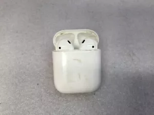 Apple AirPods A1602 1st Generation In-Ear Headsets with Charging Case - Picture 1 of 3