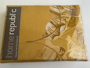H R Banana Leaf Double Quilt Cover Set Mustard BNIP RRP $189.99 - Picture 1 of 5