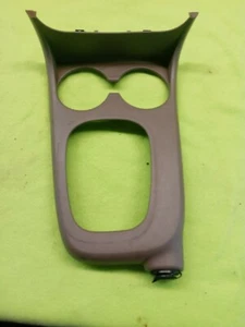 03 04 05 06 07 SATURN ION CONSOLE COVER W/ CUPHOLDER (may fit others) - Picture 1 of 4