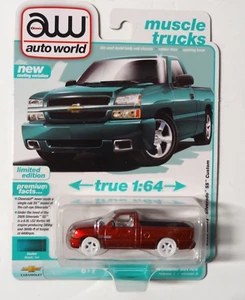 AUTO WORLD PREMIUM CHASE - "ULTRA ROJO" - CHEVY SILVERADO SS 2005 PERSONALIZADO - VER A - Imagen 1 de 2