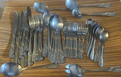 46 Piezas Vintage Solingen 18/10 Mixto Alemania Acero Inoxidable Cubiertos Diseño Oro Plata Foto 1 de 4