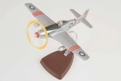 812013D Forces of Valor P-51D Mustang 1/72 Model #2199 ROCAF 4th FG - Image 1 of 2