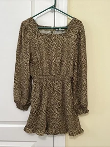 Hayden Los Angeles Animal Printed Long Sleeve Smock Waist Romper Medium - Picture 1 of 12