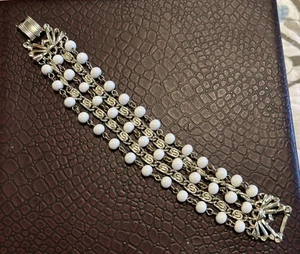 Vintage 5 Strand Milk Glass & Wire Design Gold Tone Bracelet - Picture 1 of 7