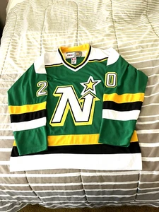 Minnesota North Stars Dino Ciccarelli CCM jersey Size 48 - Picture 1 of 10