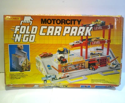 Matchbox Motorcity Fold'N-Go Car Park Set Vintage 1990 no. 50640 in Original Box - Image 1 of 4