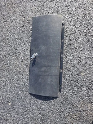 65 LINCOLN CONTINENTAL DASH GLOVE BOX DOOR USED Foto 1 de 4