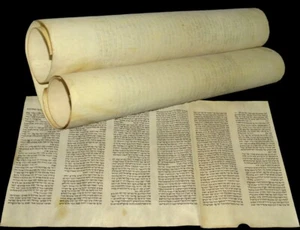 TORAH BIBLE MANUSCRIPT FRAGMENT 100+ YRS OLD EUROPE Genesis "Noah & the Flood" - Picture 1 of 12
