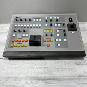 Vintage JVC Y/C Digital Effects Generator KM-D600 Powers On No Cord *Read* - Picture 1 of 16