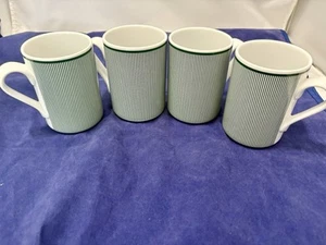 "Juegos de 4 tazas verdes Dansk Ringsted 4-1/8""" - Imagen 1 de 3