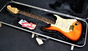 Fender 1993 edición especial Strat con estuche original - Imagen 1 de 10