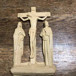 Vintage Wall Plaque Crucifix Mary Joseph Plastic - Picture 1 of 5